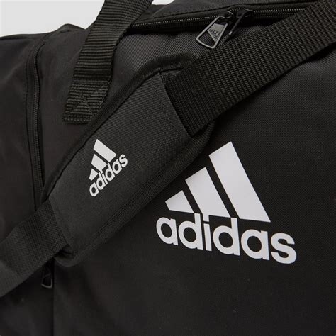 adidas voetbaltas club|Ga in stijl naar de club met onze voetbal tassen .